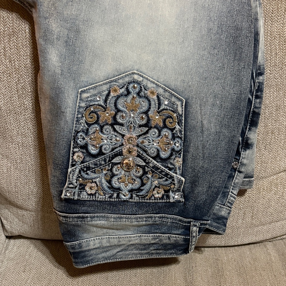 Elegant Embroidered Boot Cut Jeans